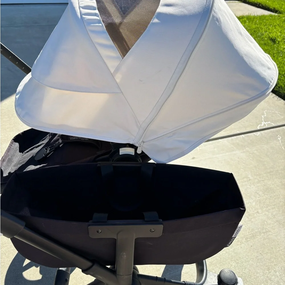 Bugaboo Donkey Canopy ONLY in Cream - Picture 9 of 10